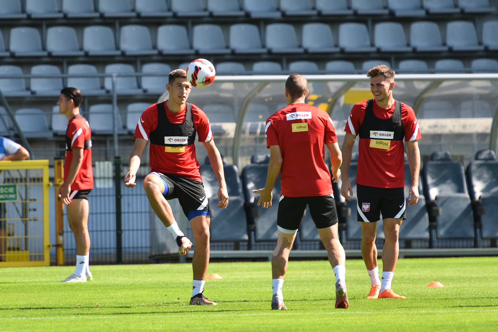 Trening reprezentacji Polski do lat 20 na legnickim boisku