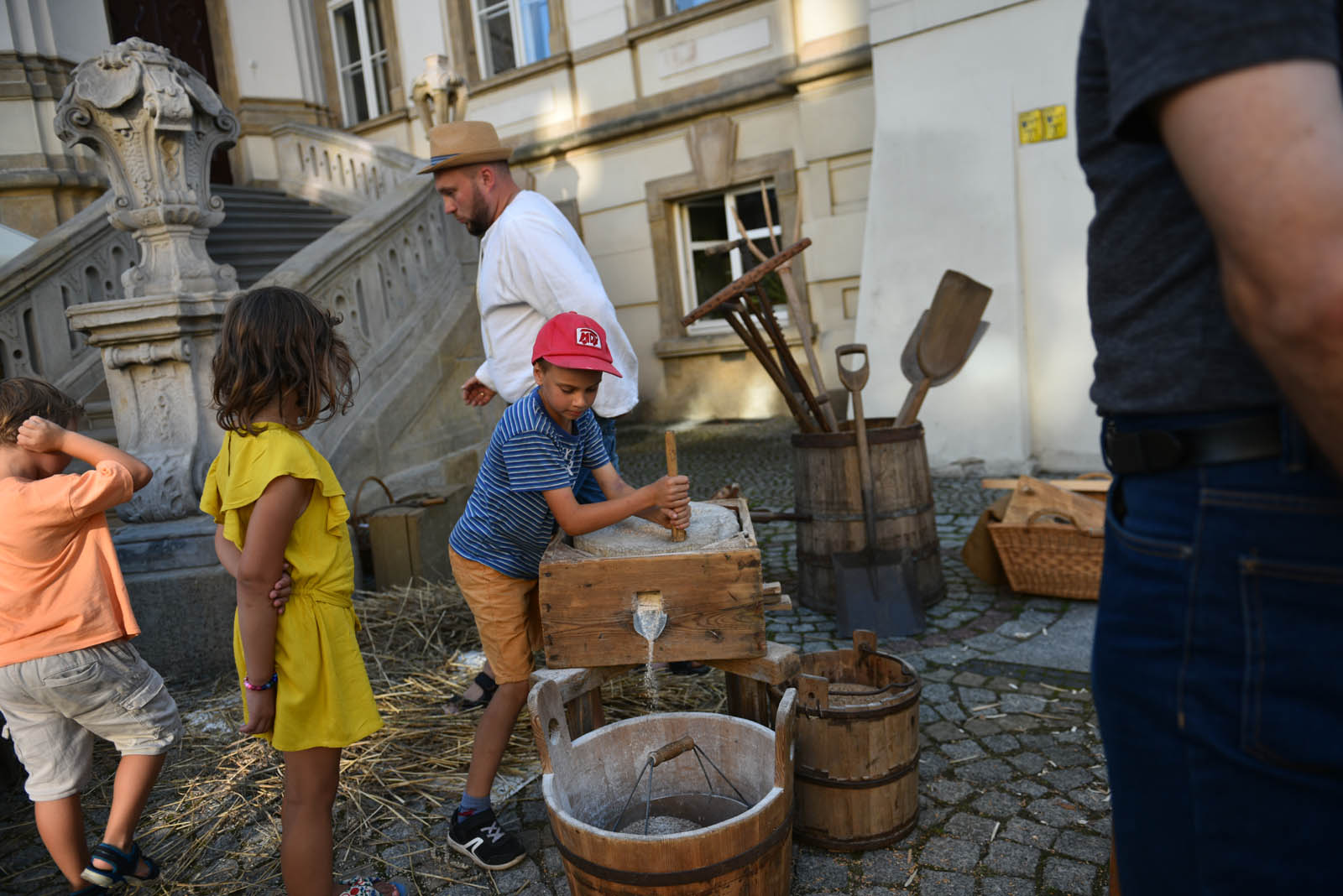 Koncertom festiwalu towarzyszyły strefy animacji i handlowa