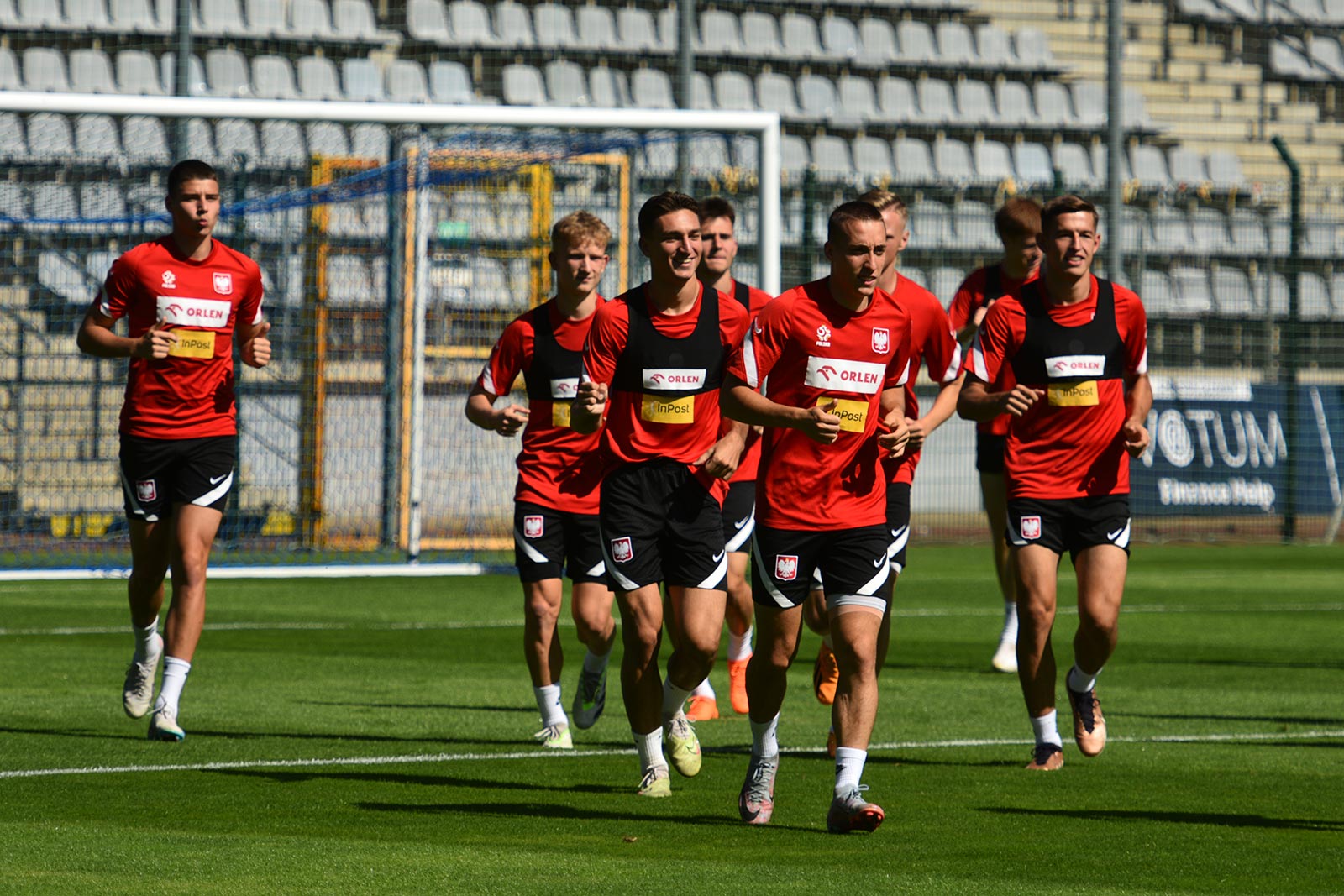 Trening reprezentacji Polski do lat 20 na legnickim boisku