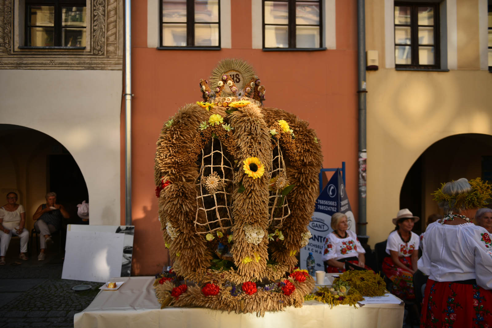 Koncertom festiwalu towarzyszyły strefy animacji i handlowa