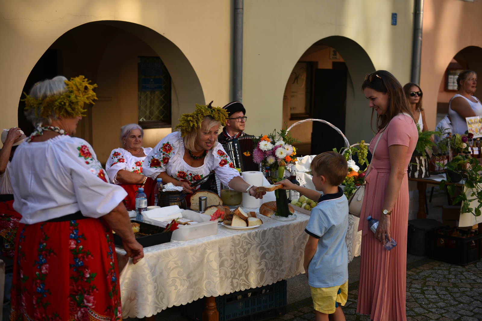 Koncertom festiwalu towarzyszyły strefy animacji i handlowa