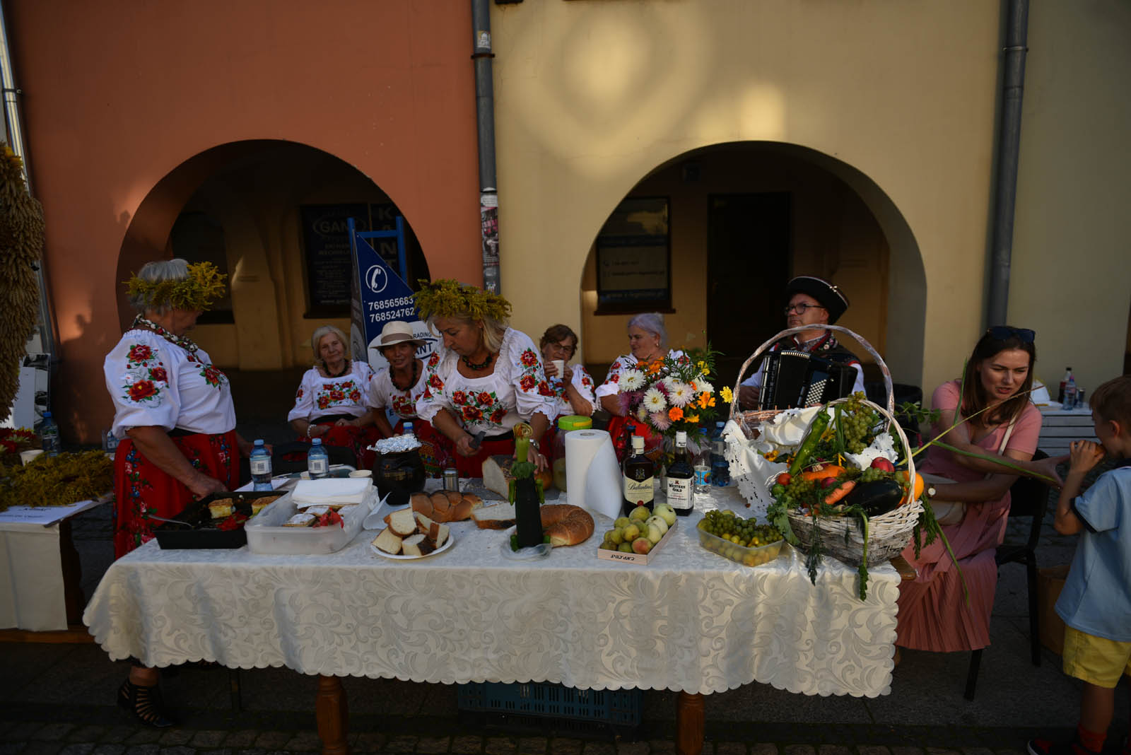 Koncertom festiwalu towarzyszyły strefy animacji i handlowa