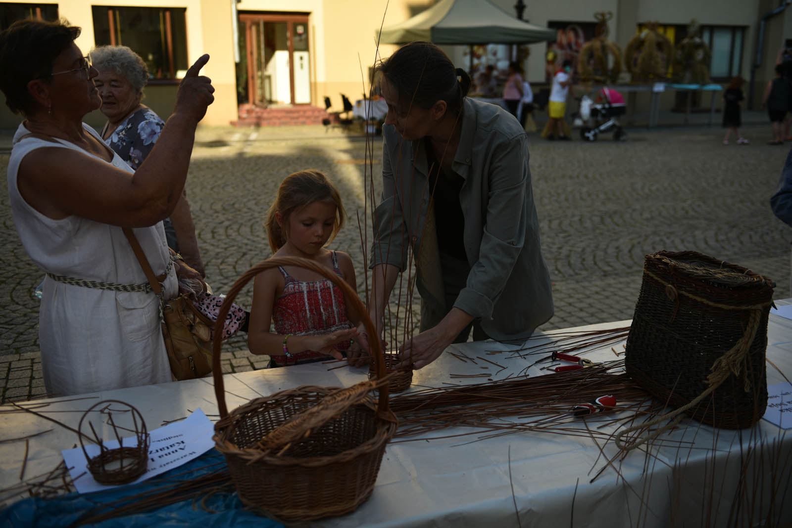 Koncertom festiwalu towarzyszyły strefy animacji i handlowa