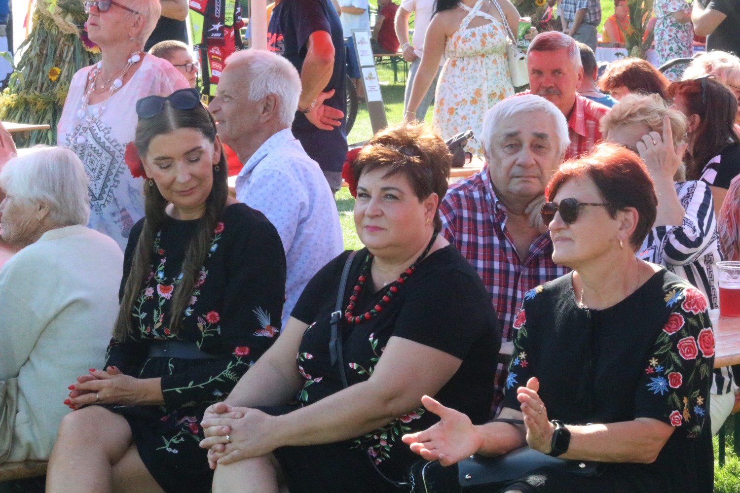 Mieszkańcy gminy Prochowice bawią się na dożynkach gminnych