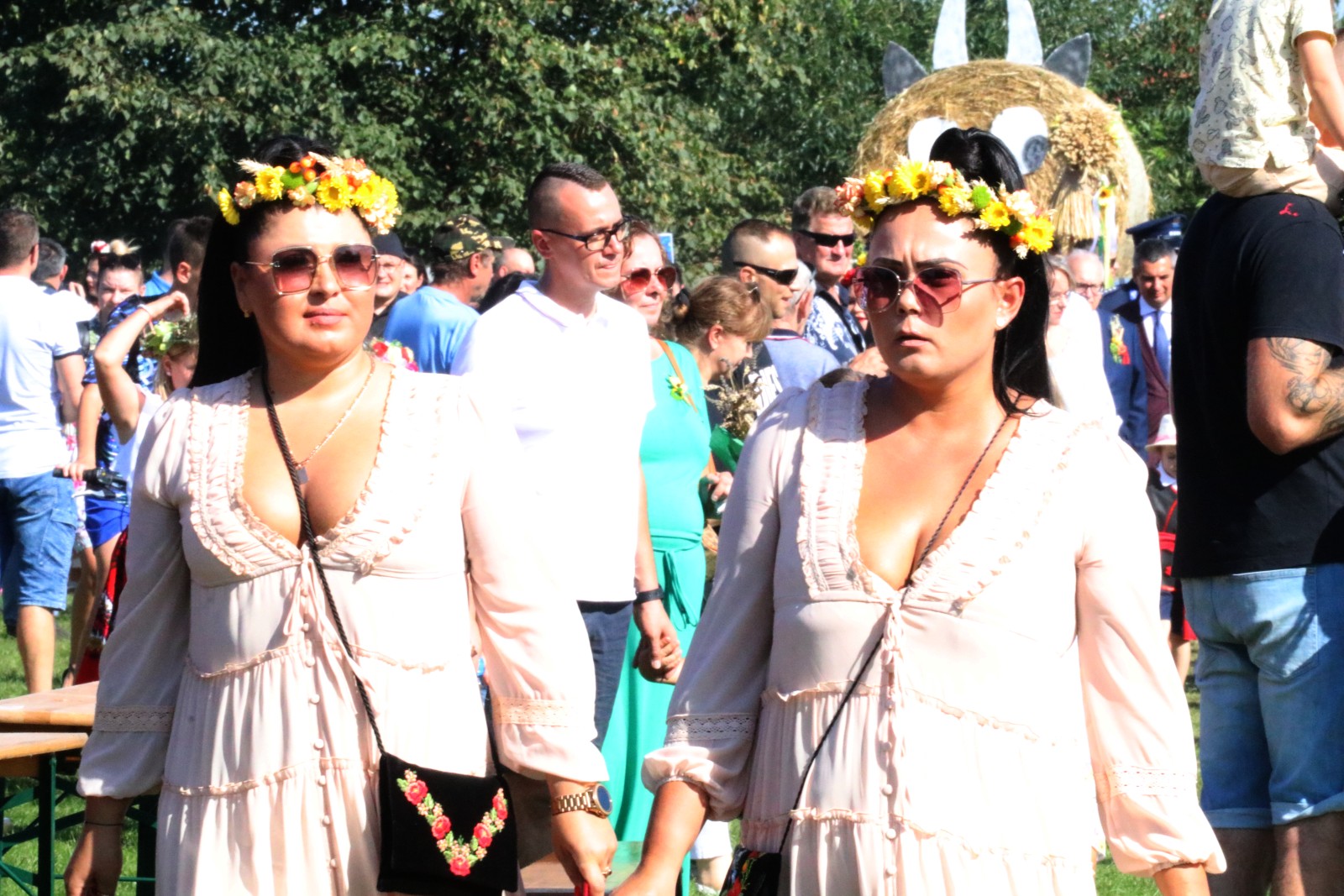 Mieszkańcy gminy Prochowice bawią się na dożynkach gminnych
