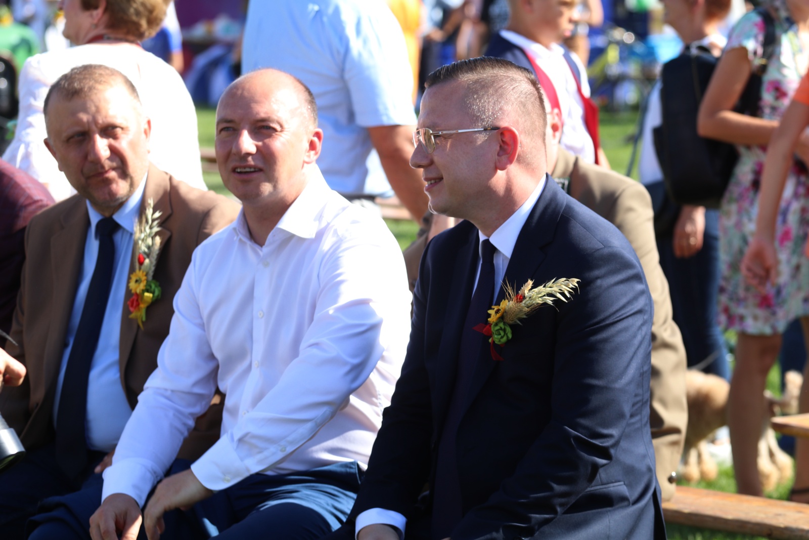 Mieszkańcy gminy Prochowice bawią się na dożynkach gminnych