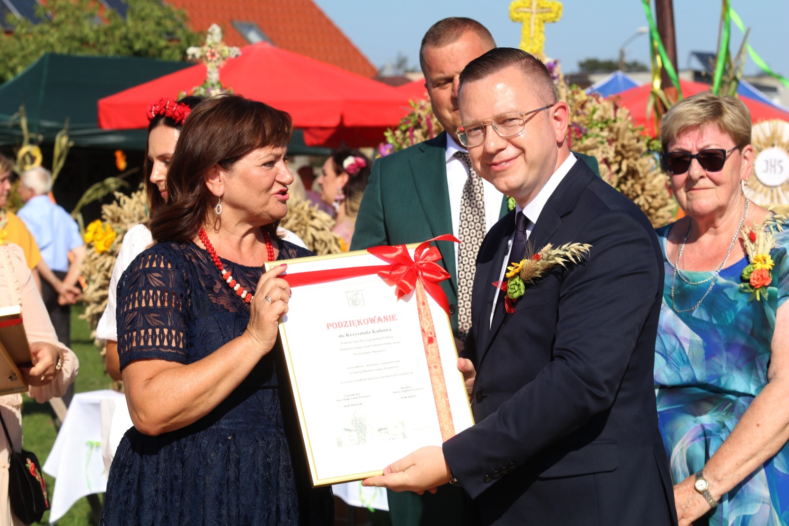 Mieszkańcy gminy Prochowice bawią się na dożynkach gminnych