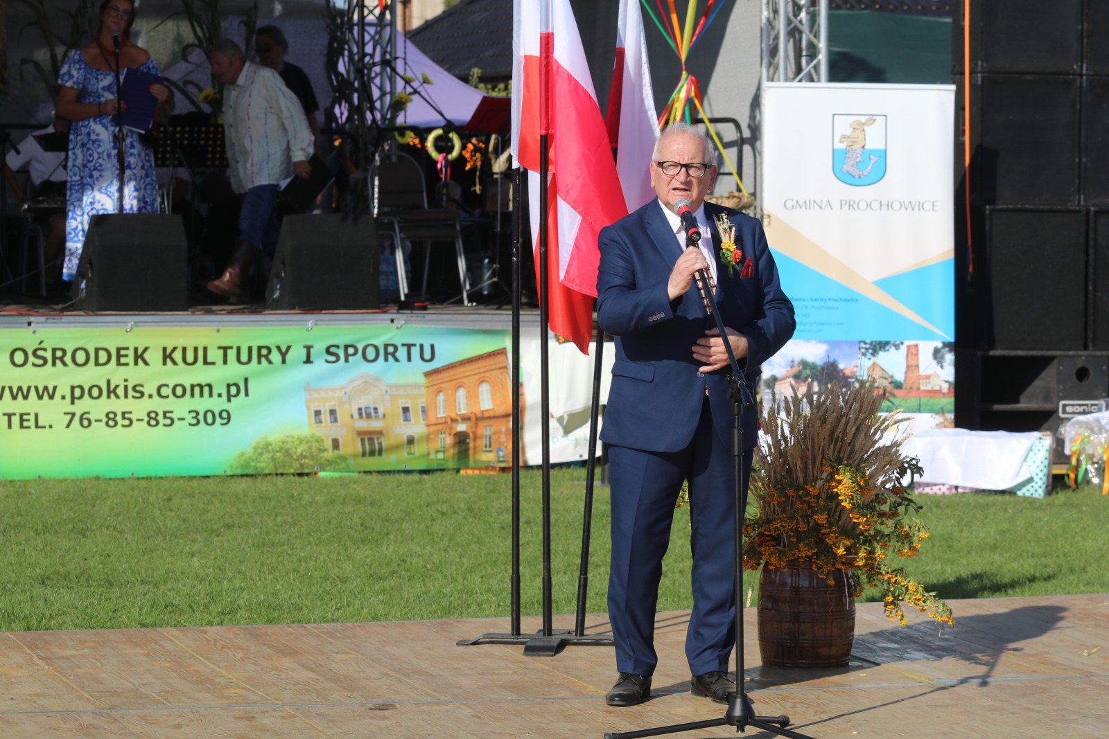 Mieszkańcy gminy Prochowice bawią się na dożynkach gminnych