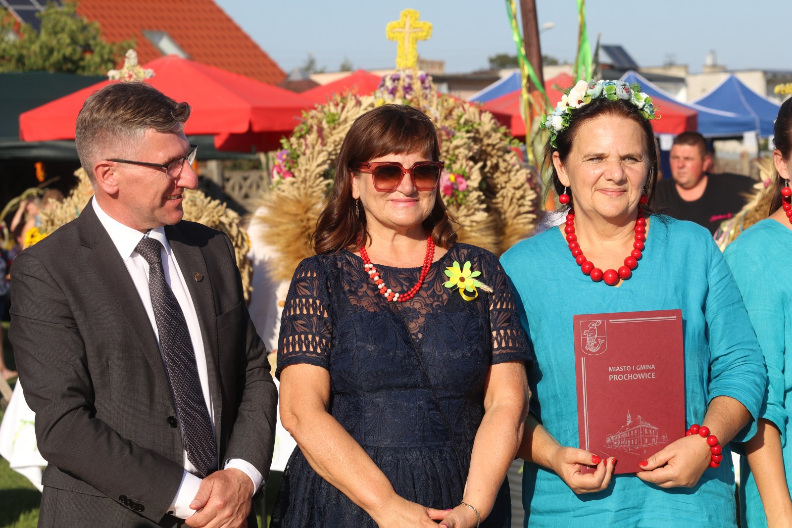 Mieszkańcy gminy Prochowice bawią się na dożynkach gminnych