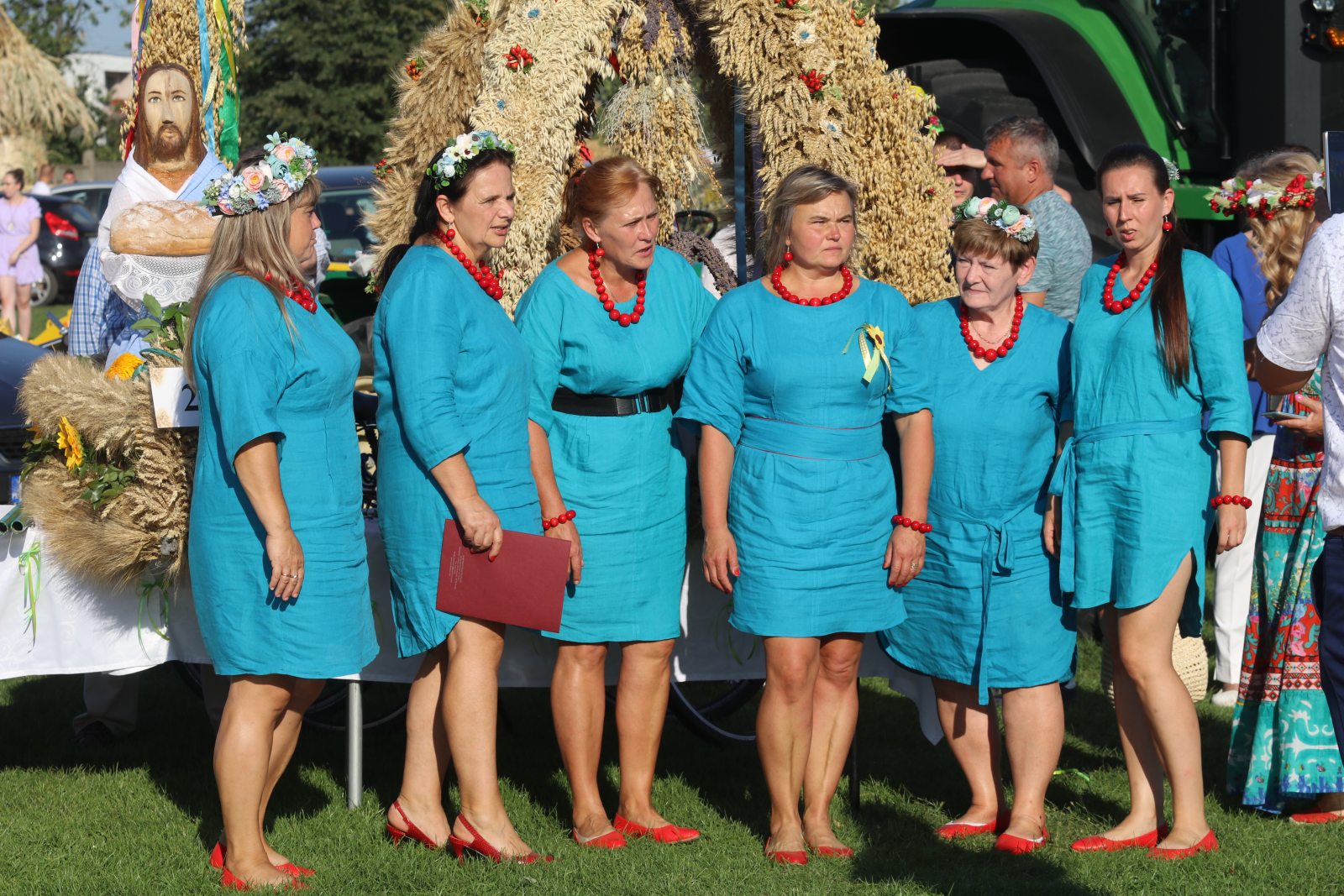 Mieszkańcy gminy Prochowice bawią się na dożynkach gminnych