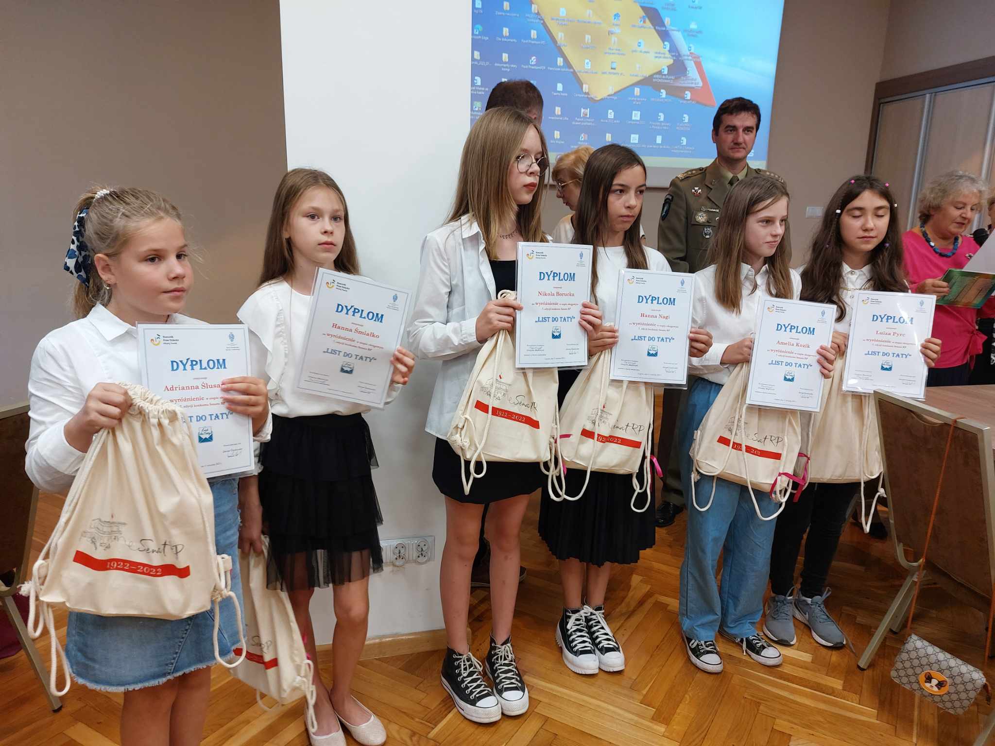 Listy do Taty nagrodzone. Laureatka pojedzie do Senatu