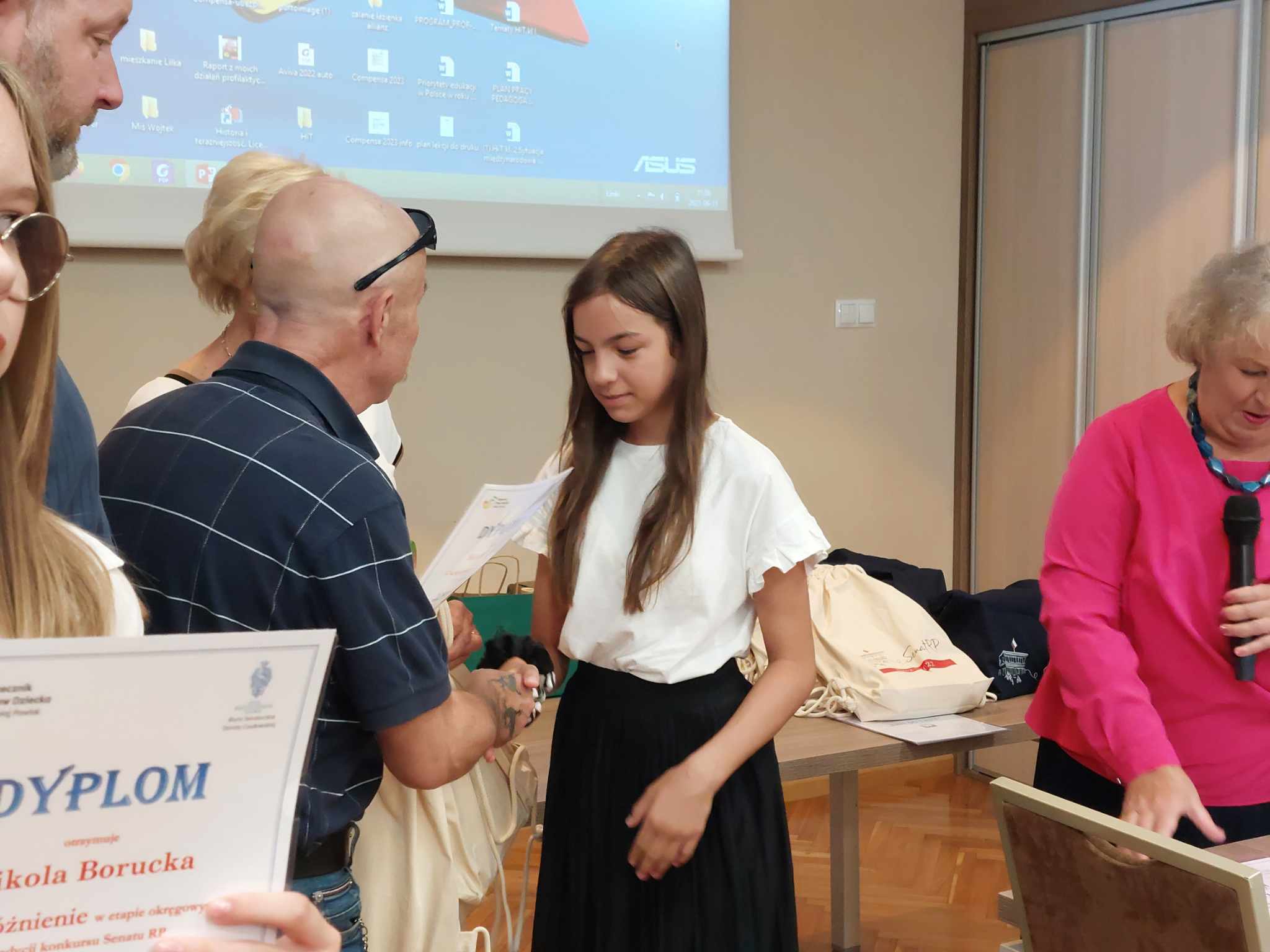 Listy do Taty nagrodzone. Laureatka pojedzie do Senatu