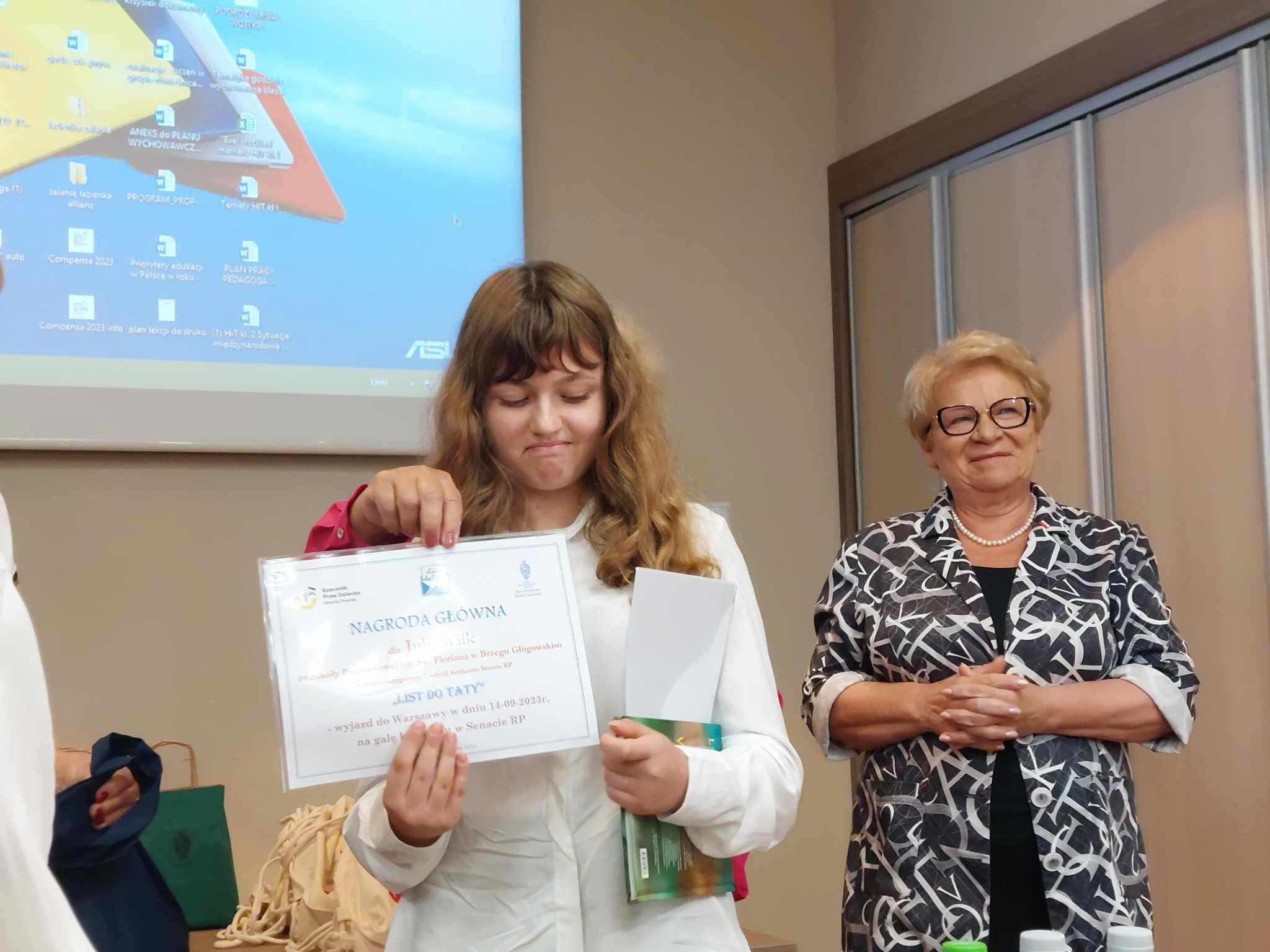 Listy do Taty nagrodzone. Laureatka pojedzie do Senatu