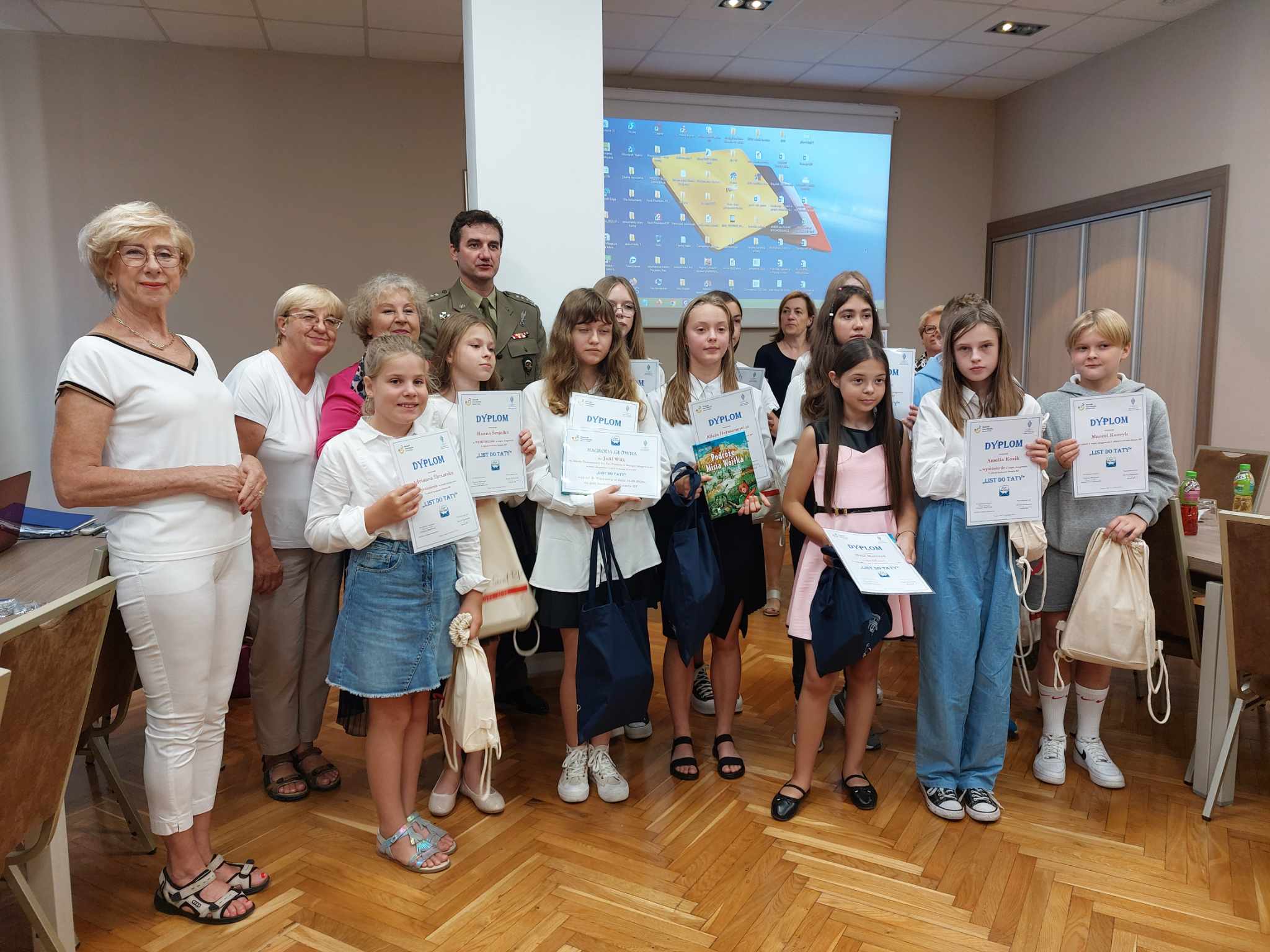Listy do Taty nagrodzone. Laureatka pojedzie do Senatu