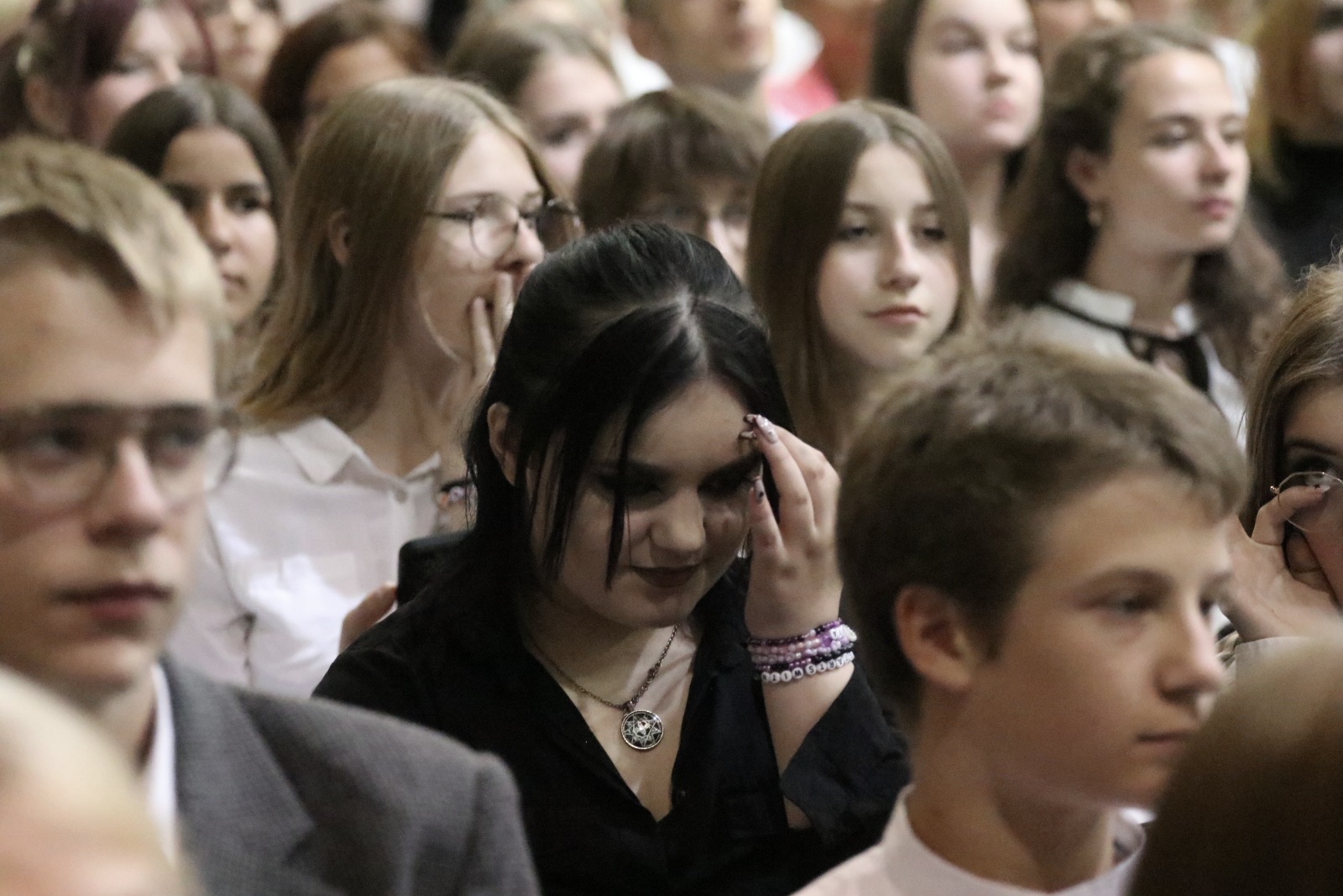 Ślubowanie uczniów klas pierwszych w V Liceum Ogólnokształcącym