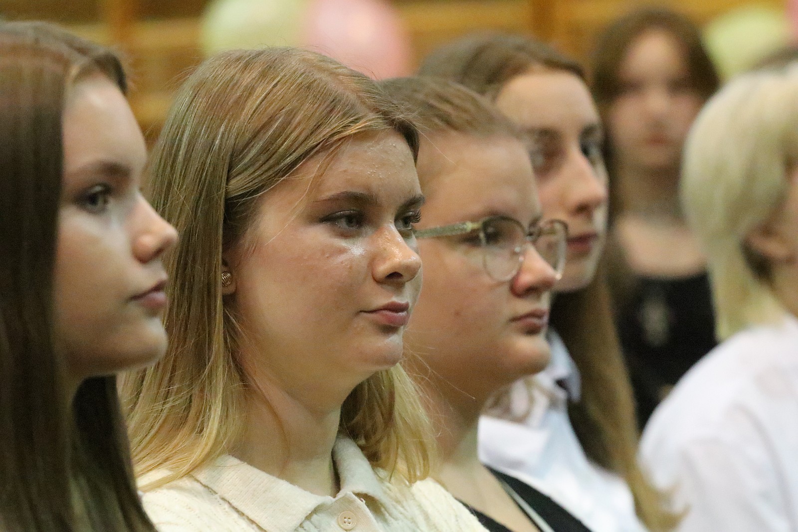 Ślubowanie uczniów klas pierwszych w V Liceum Ogólnokształcącym