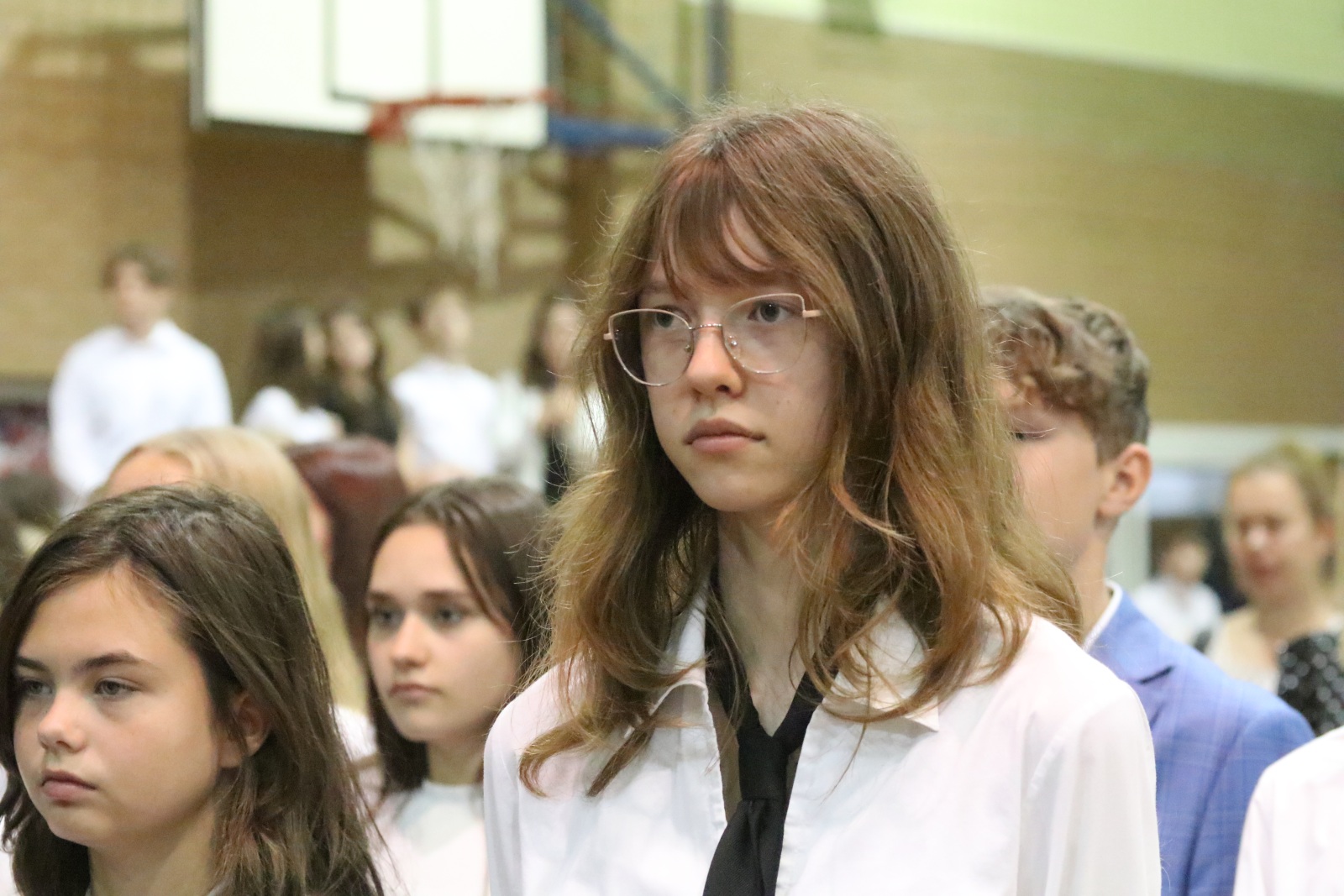 Ślubowanie uczniów klas pierwszych w V Liceum Ogólnokształcącym