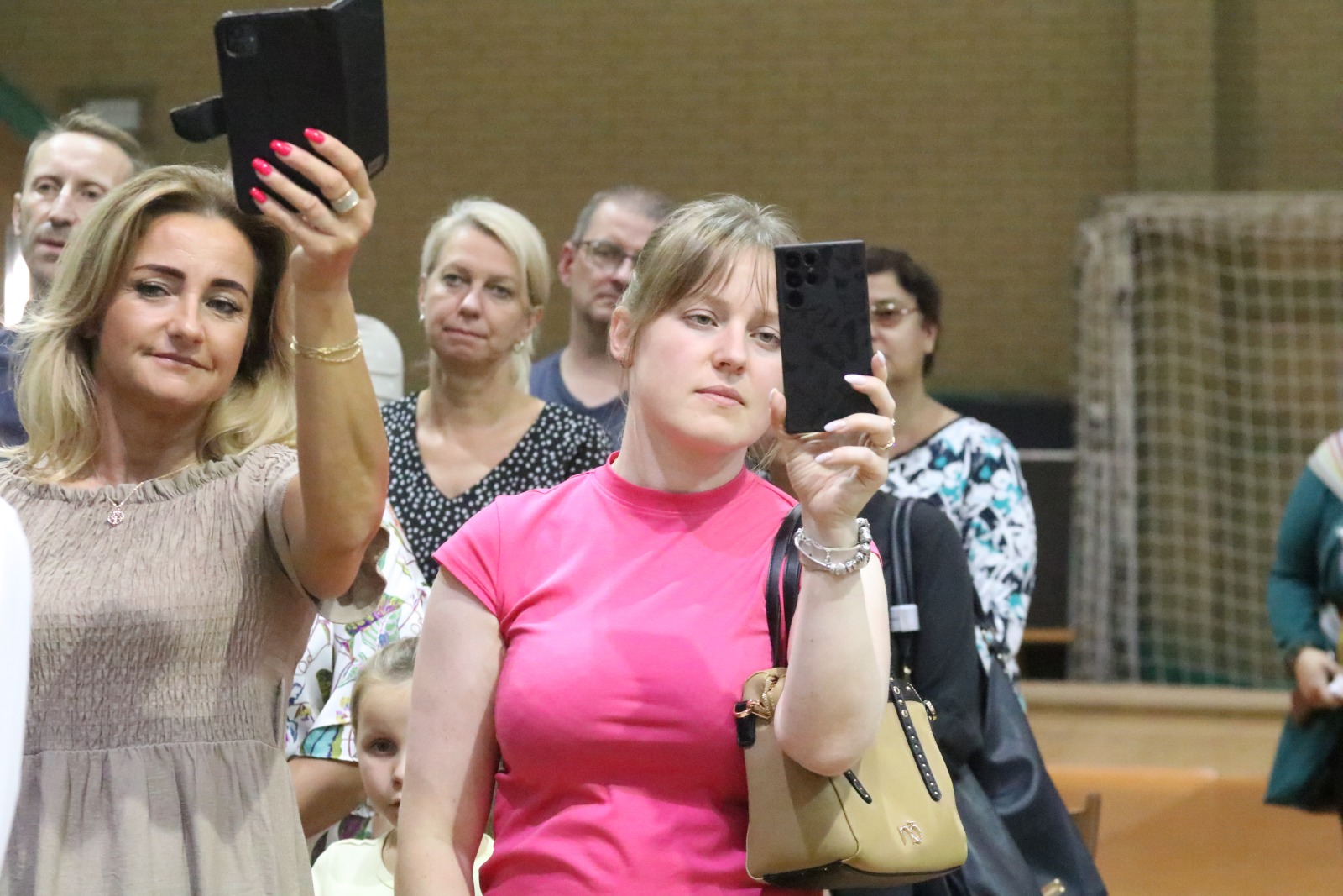 Ślubowanie uczniów klas pierwszych w V Liceum Ogólnokształcącym