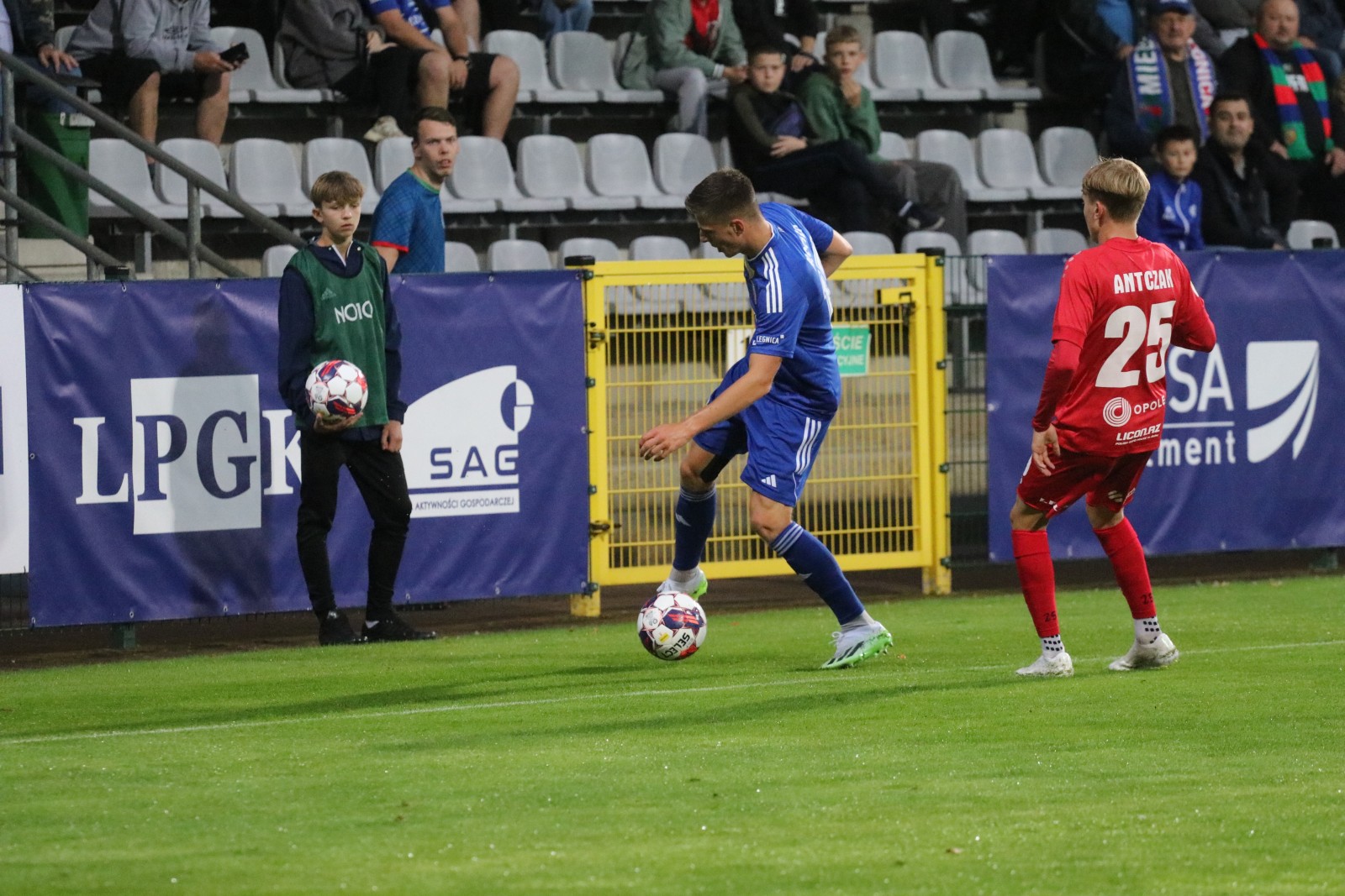 Miedź Legnica doznała pierwszej domowej porażki w sezonie