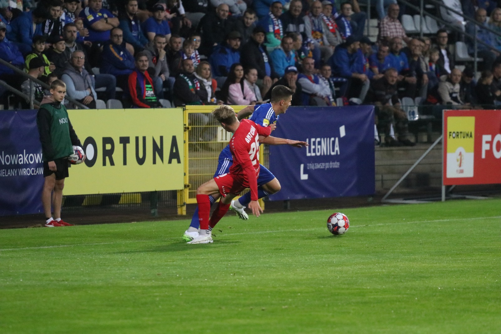 Miedź Legnica doznała pierwszej domowej porażki w sezonie