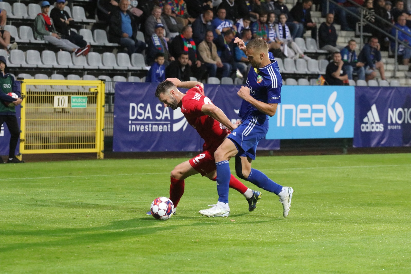 Miedź Legnica doznała pierwszej domowej porażki w sezonie