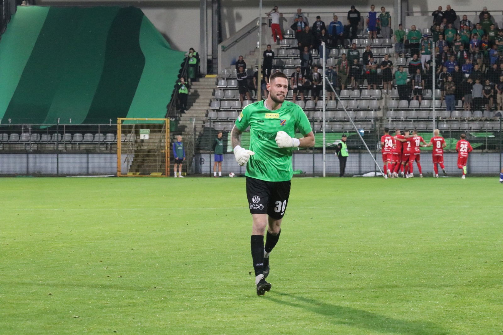 Miedź Legnica doznała pierwszej domowej porażki w sezonie