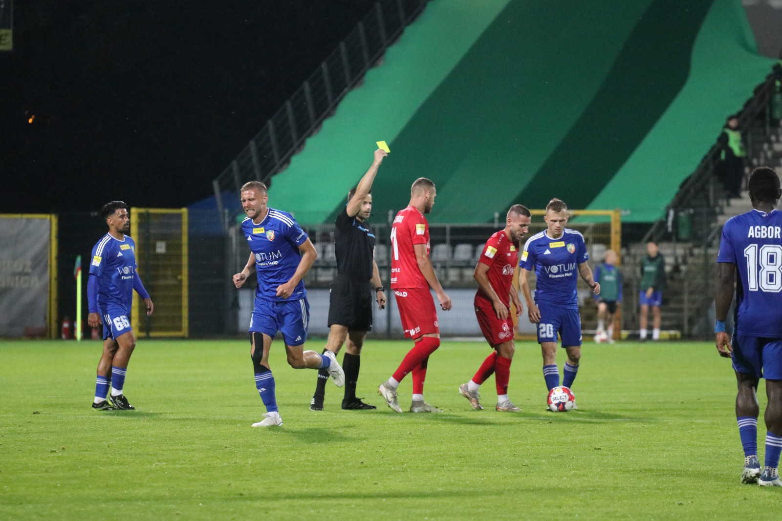 Miedź Legnica doznała pierwszej domowej porażki w sezonie