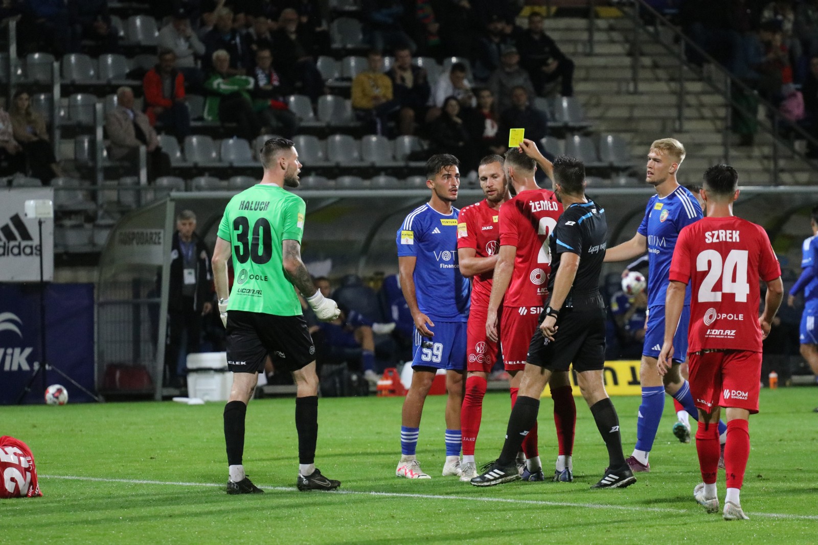 Miedź Legnica doznała pierwszej domowej porażki w sezonie