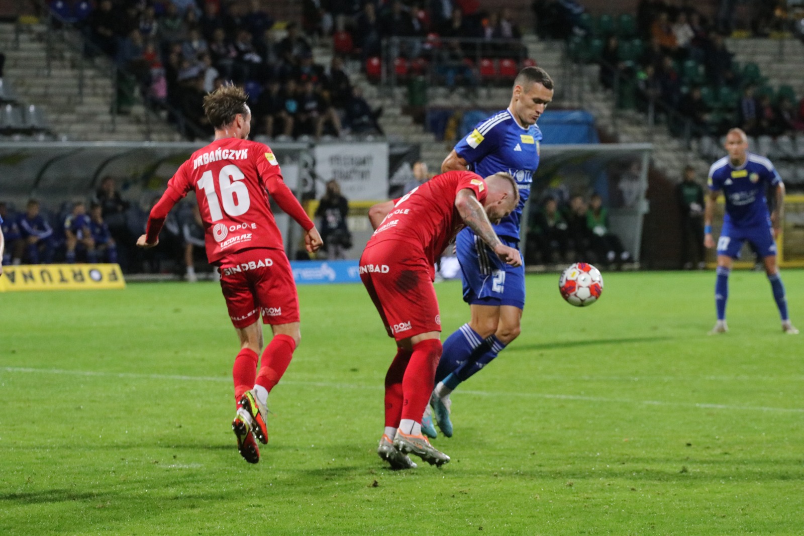 Miedź Legnica doznała pierwszej domowej porażki w sezonie