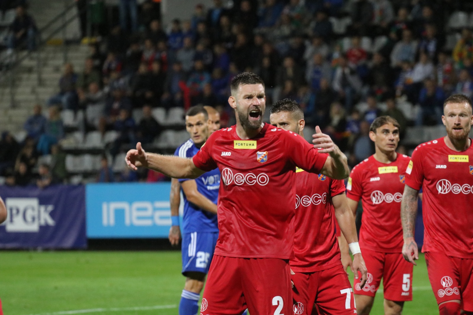 Miedź Legnica doznała pierwszej domowej porażki w sezonie