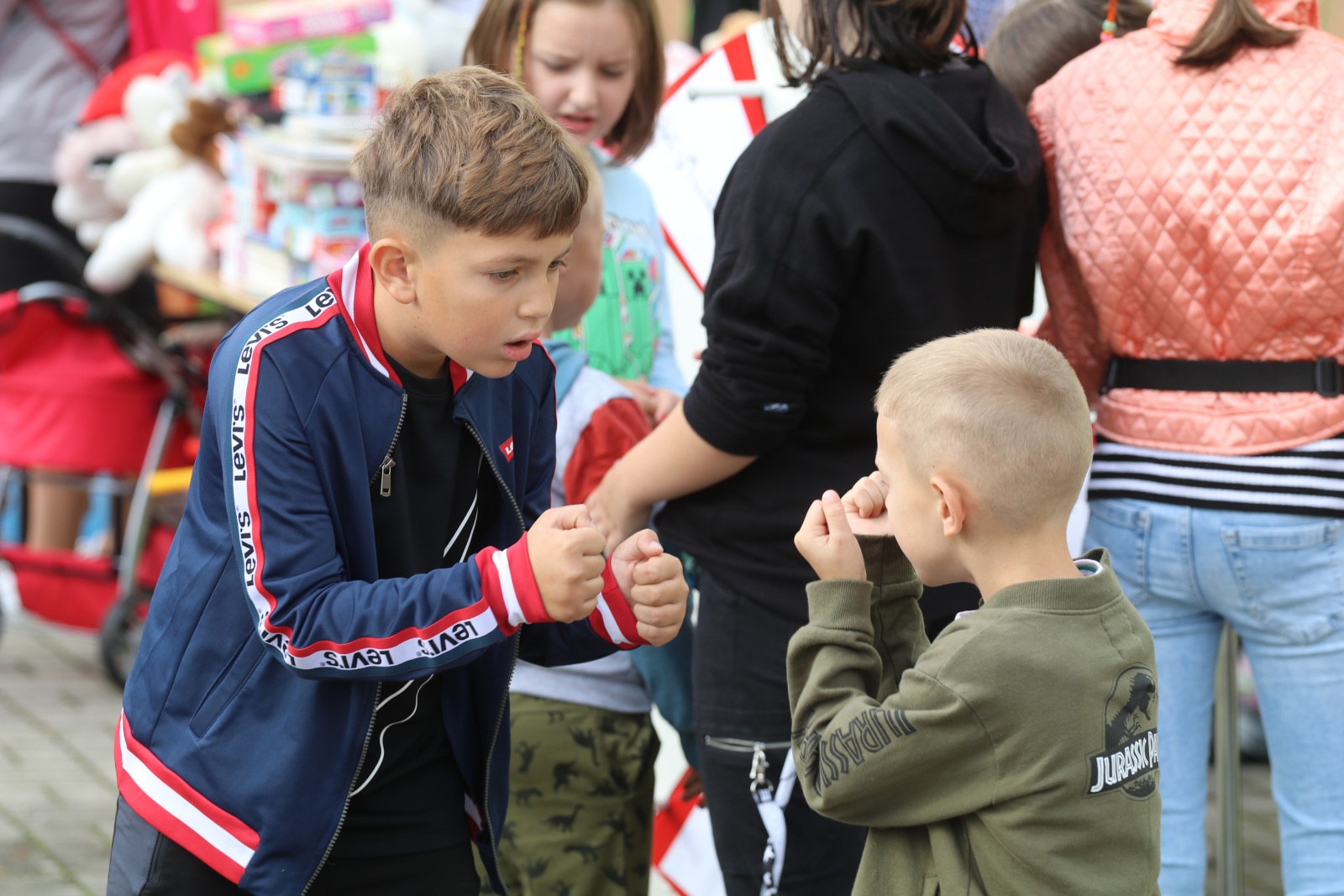 Piknik rodzinny w szkole integracyjnej na Piekarach