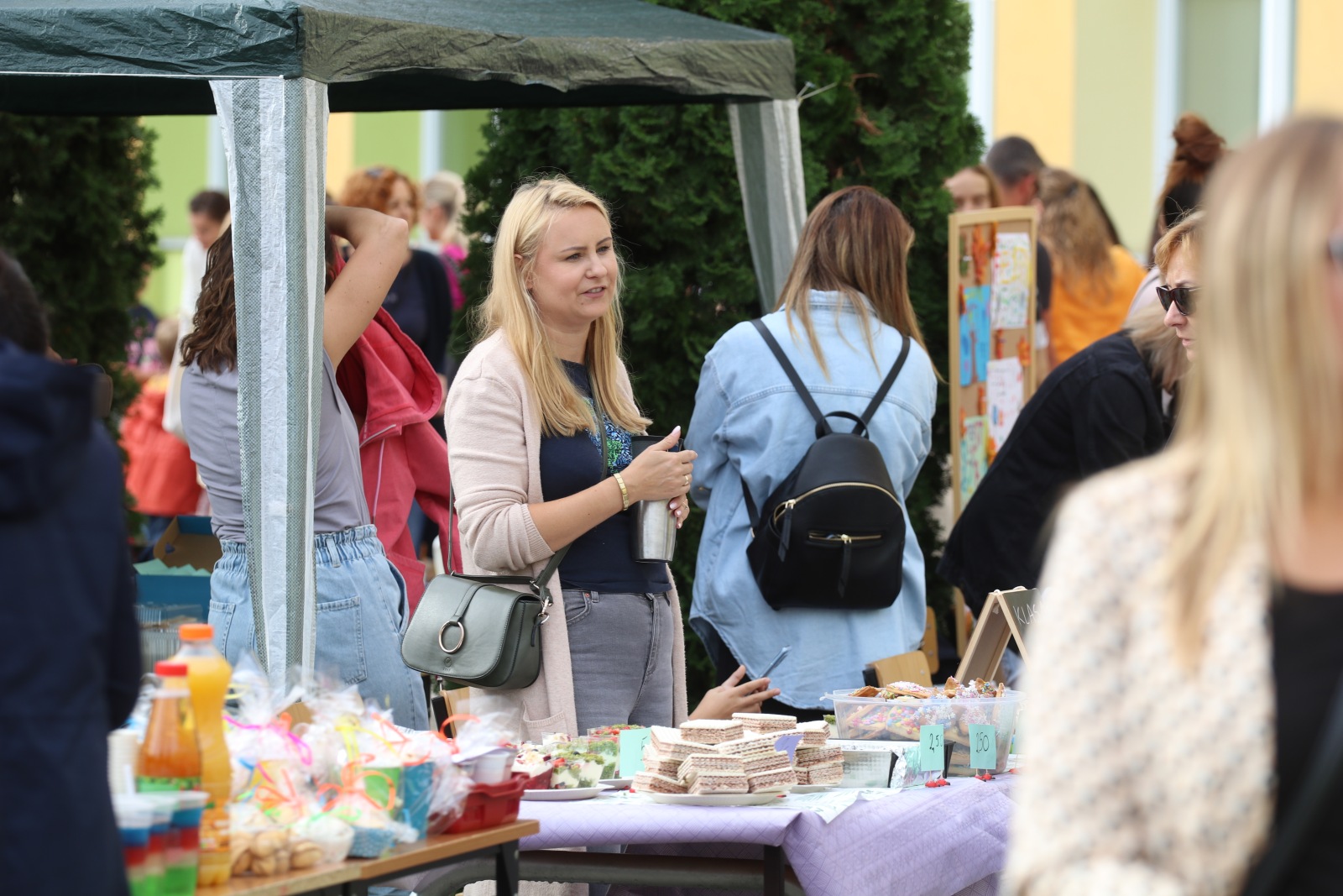 Piknik rodzinny w szkole integracyjnej na Piekarach