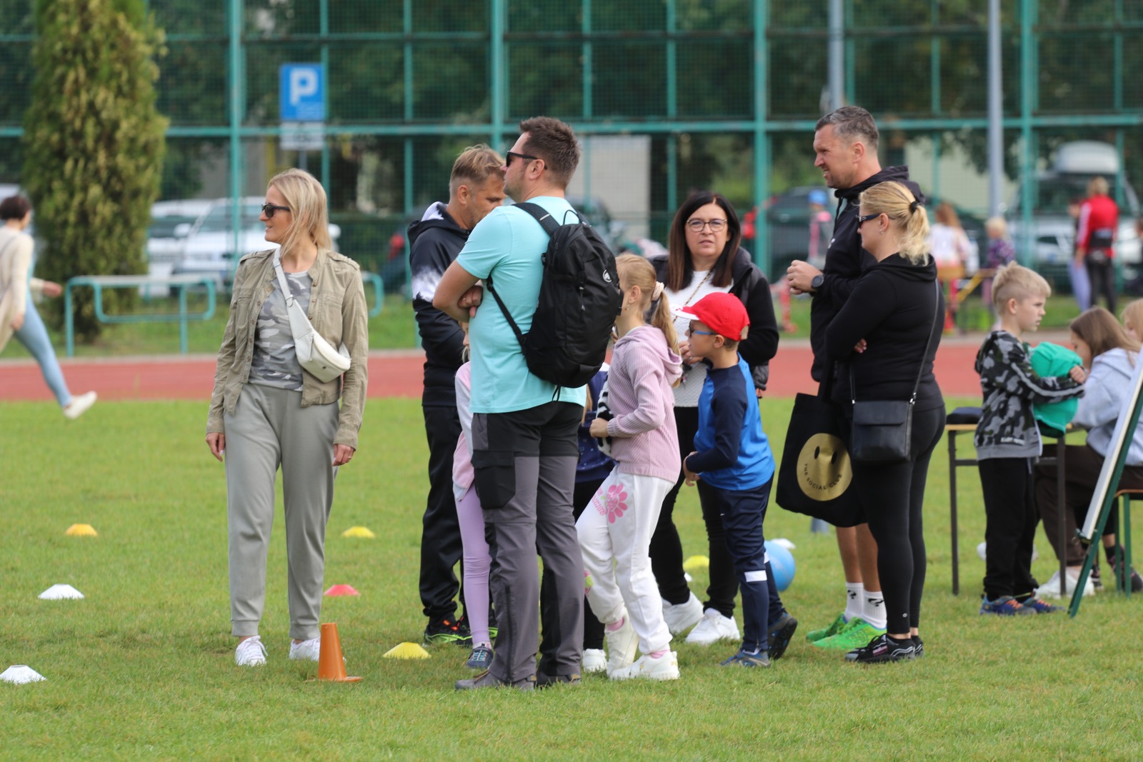 Piknik rodzinny w szkole integracyjnej na Piekarach