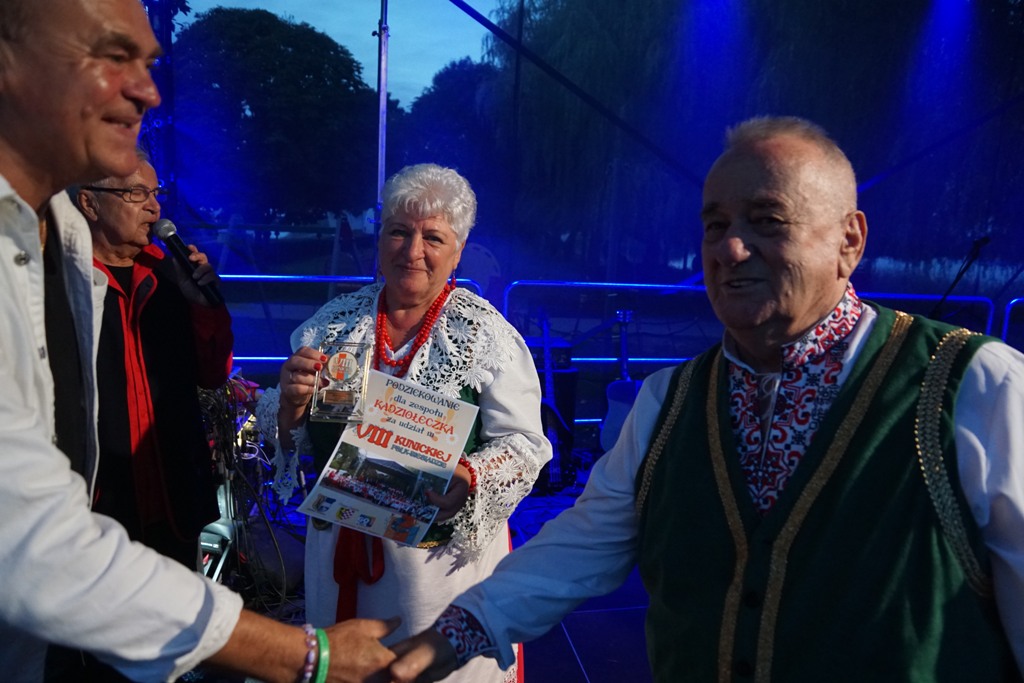 VIII Kunicka Folk-Biesiada. Wystąpiło dziewięć zespołów