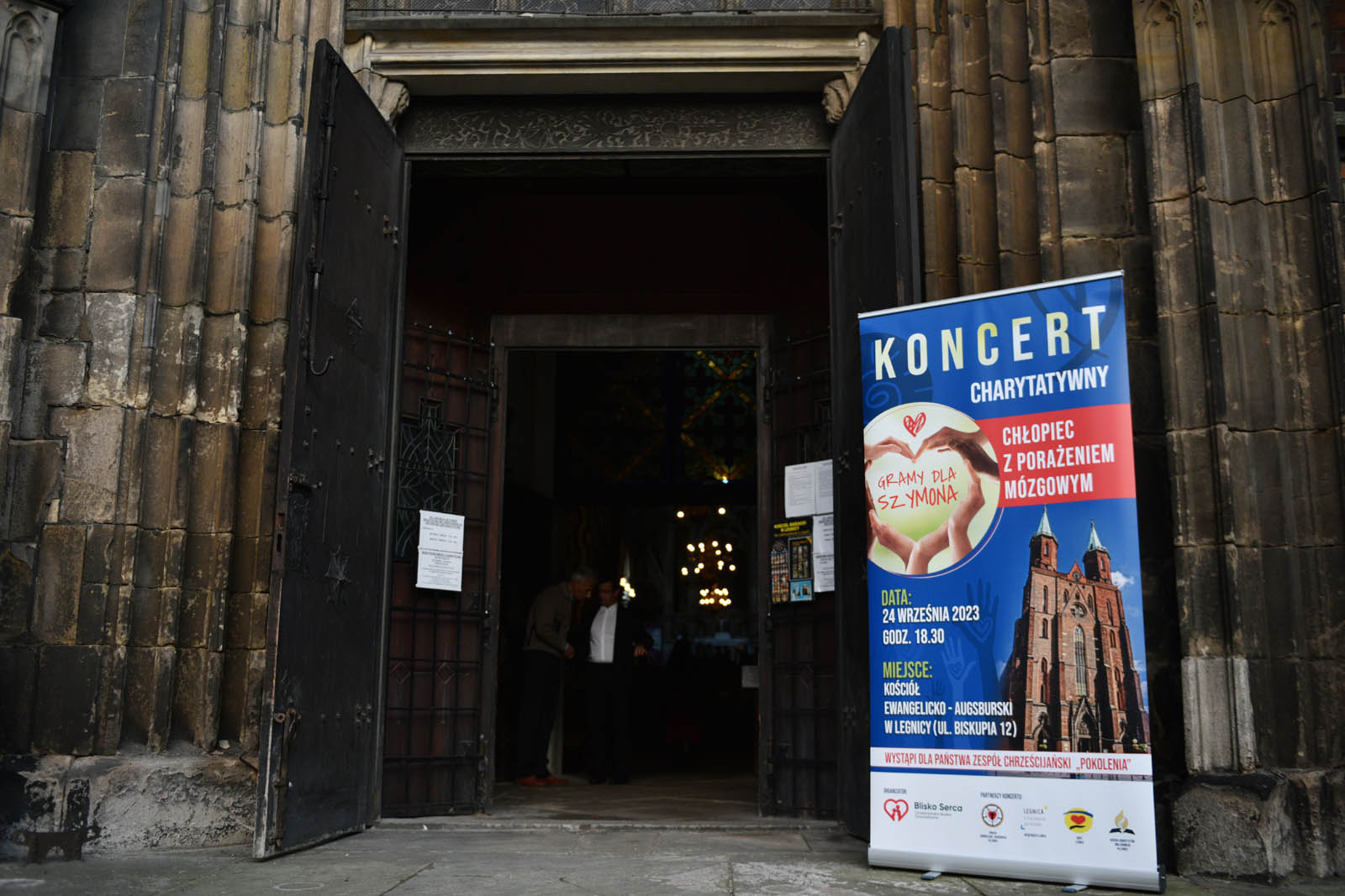 Zagrali dla czteroletniego Szymona chorego na porażenie mózgowe