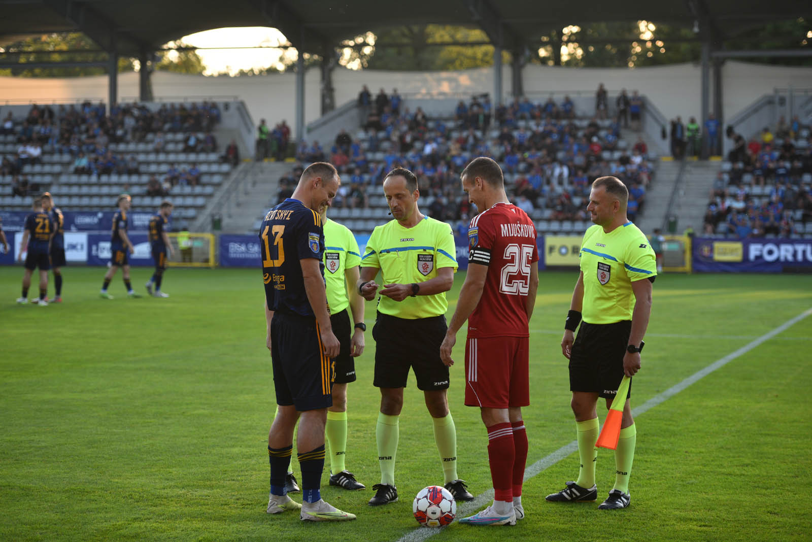 Miedź Legnica przegrywa z Arką i odpada z walki o Puchar