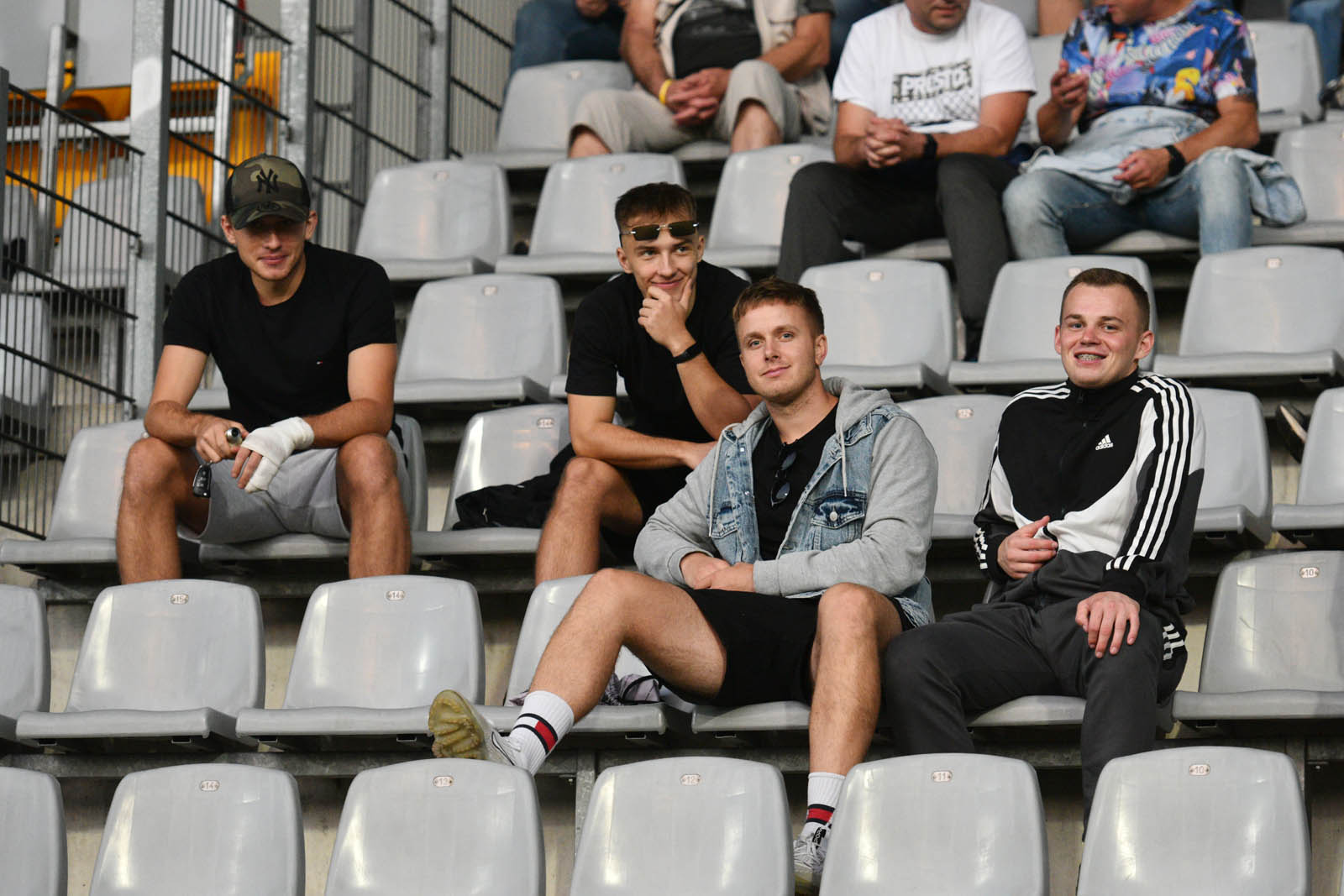 Ponad trzy tysiące kibiców Miedzi oglądało mecz z Arką