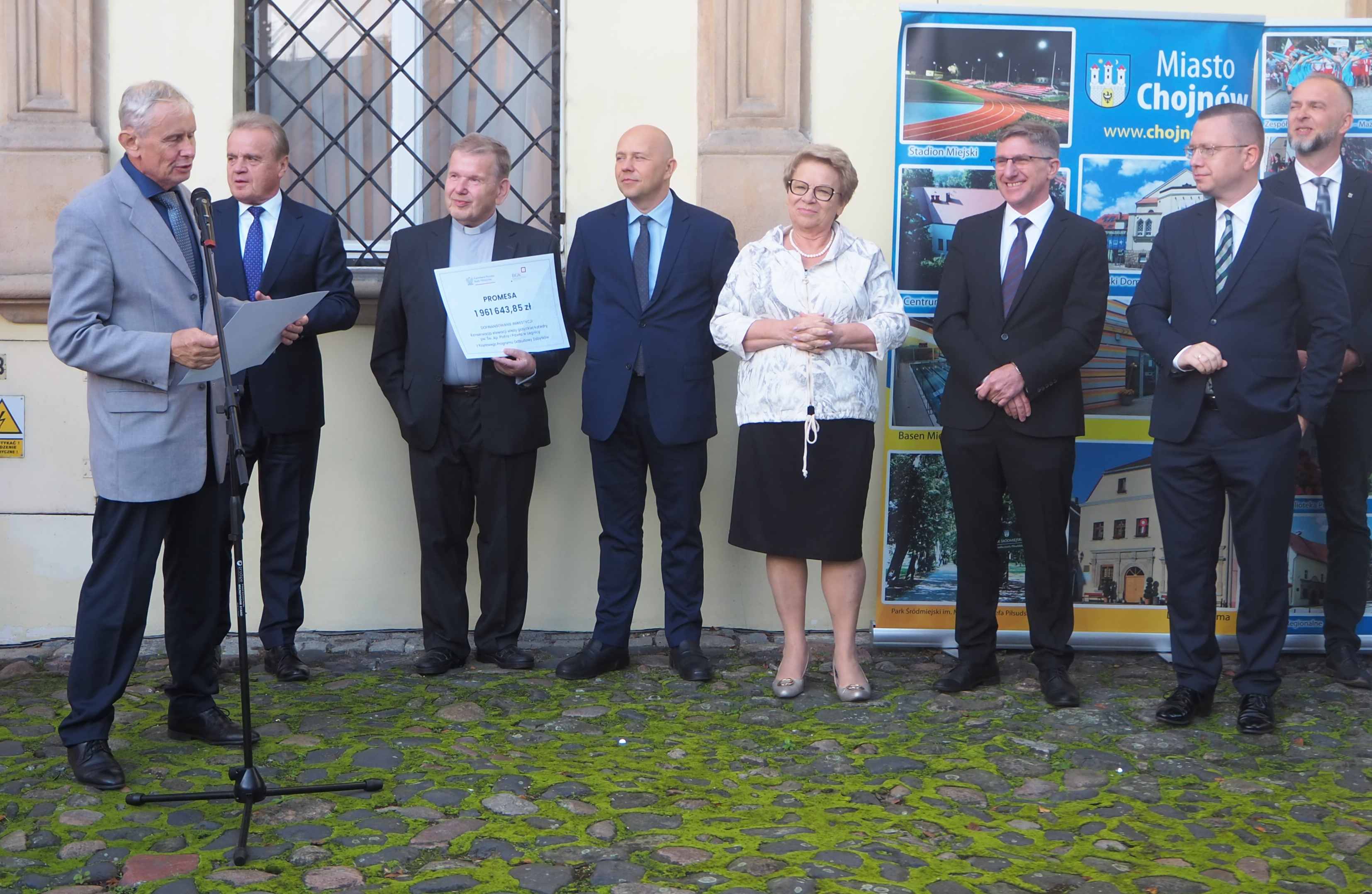 Wręczenie promes z rządowego programu na ratowanie zabytków