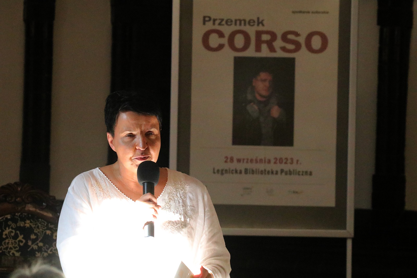 Wieczór z Przemkiem Corso w Legnickiej Bibliotece Publicznej