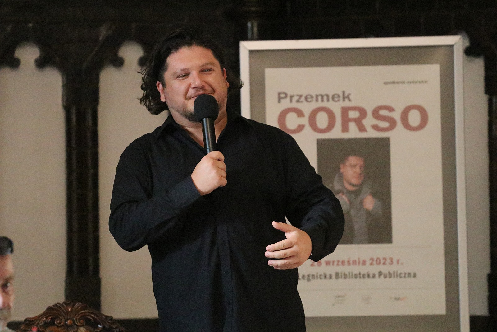 Wieczór z Przemkiem Corso w Legnickiej Bibliotece Publicznej