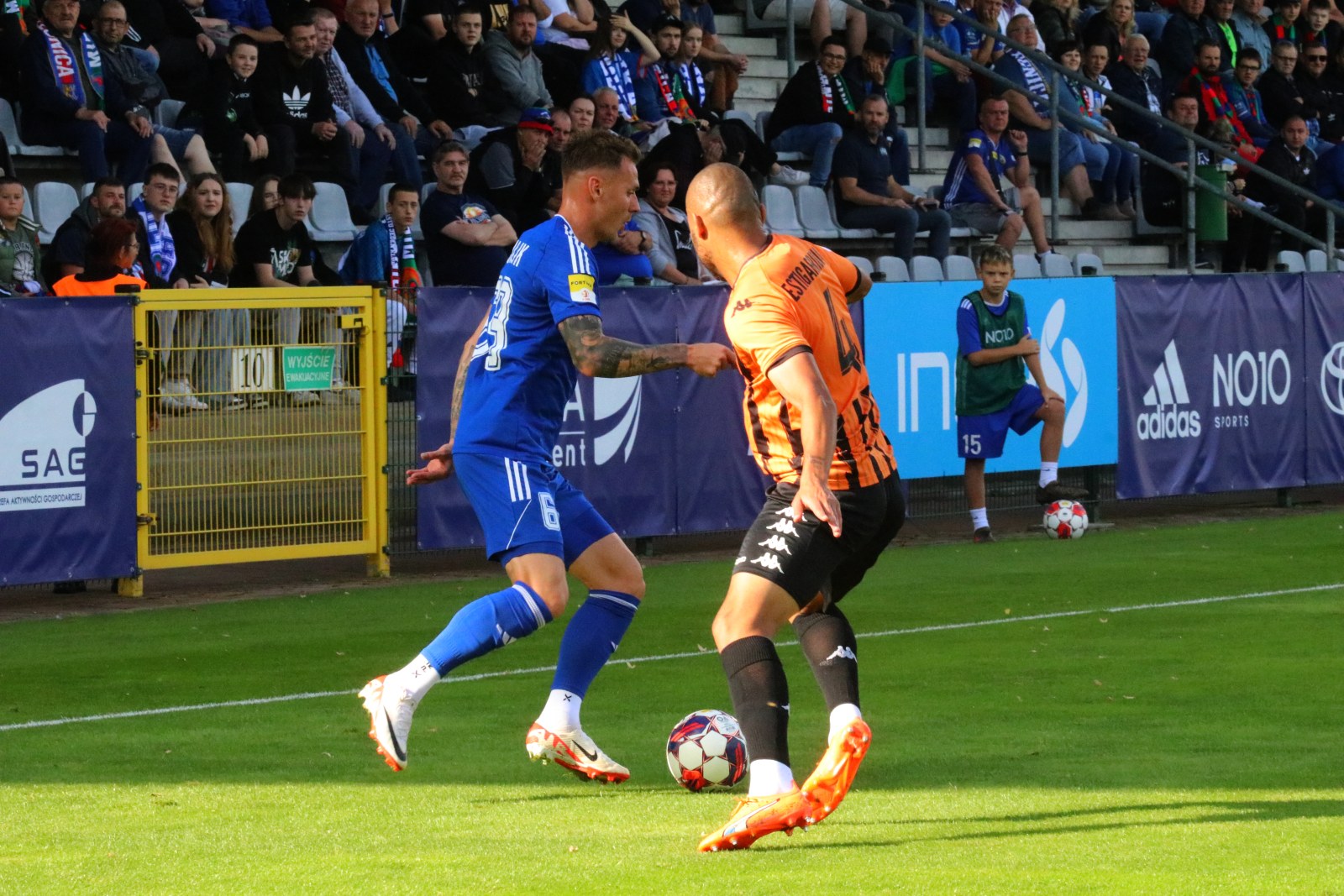 Miedź Legnica podzieliła się punktami z Chrobrym Głogów