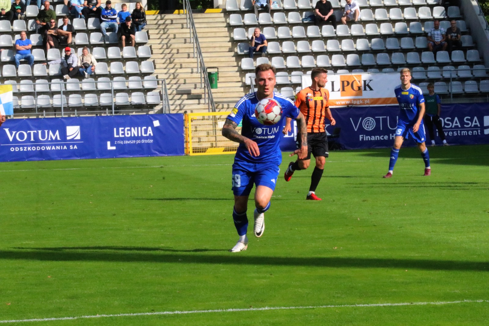 Miedź Legnica podzieliła się punktami z Chrobrym Głogów