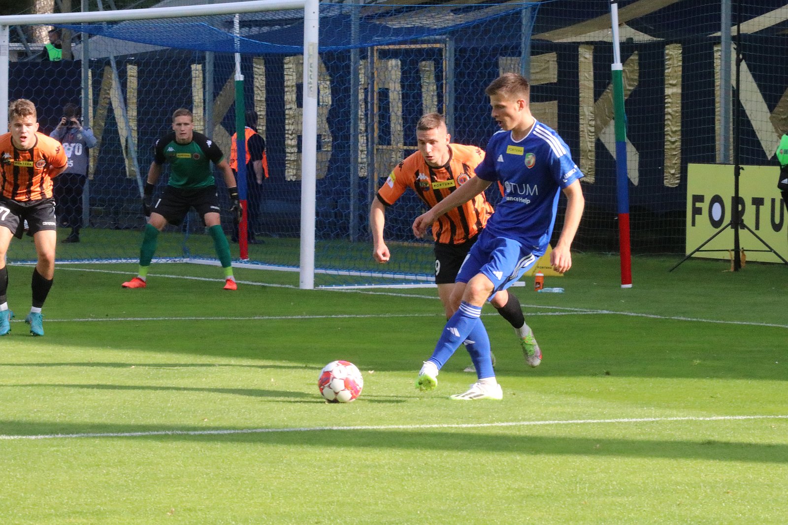 Miedź Legnica podzieliła się punktami z Chrobrym Głogów