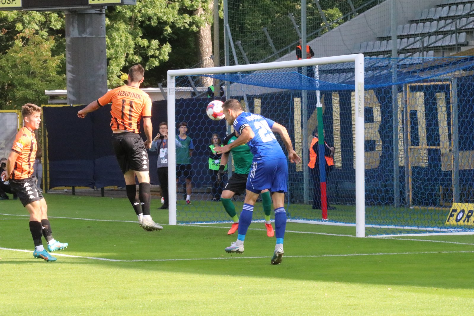 Miedź Legnica podzieliła się punktami z Chrobrym Głogów