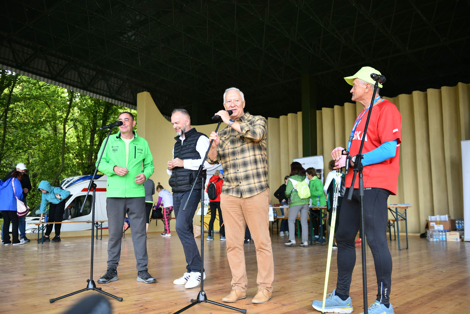 Ponad 200 chętnych na Dolnośląskim Festiwalu Nordic Walking