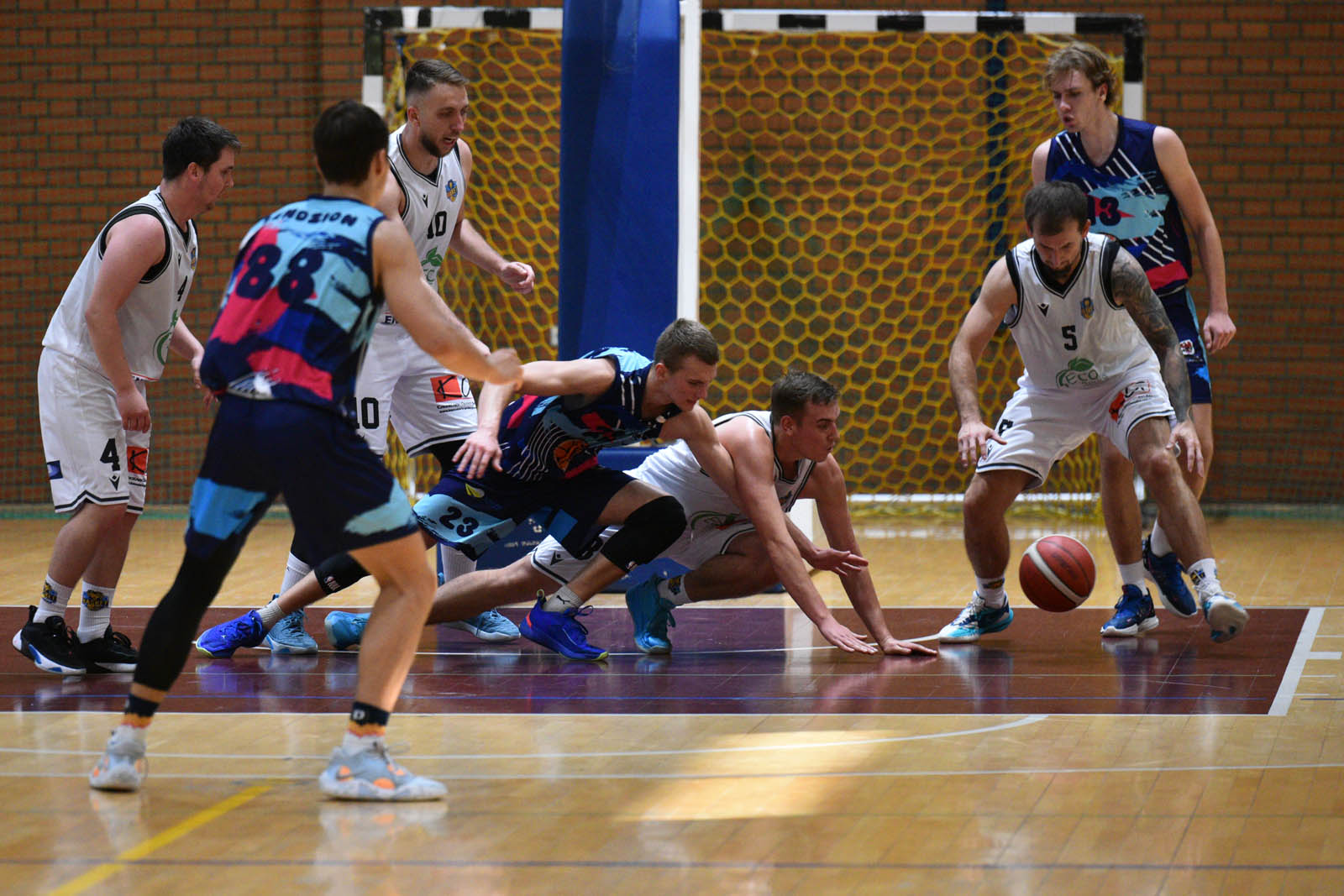 Zwycięstwo KS Basket Legnica dobrym znakiem na początek sezonu