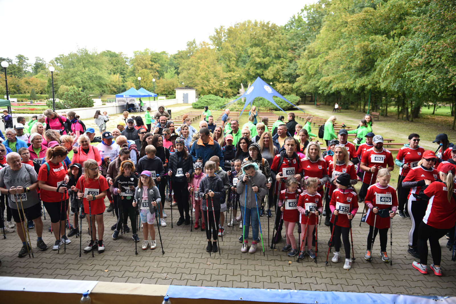 Ponad 200 chętnych na Dolnośląskim Festiwalu Nordic Walking