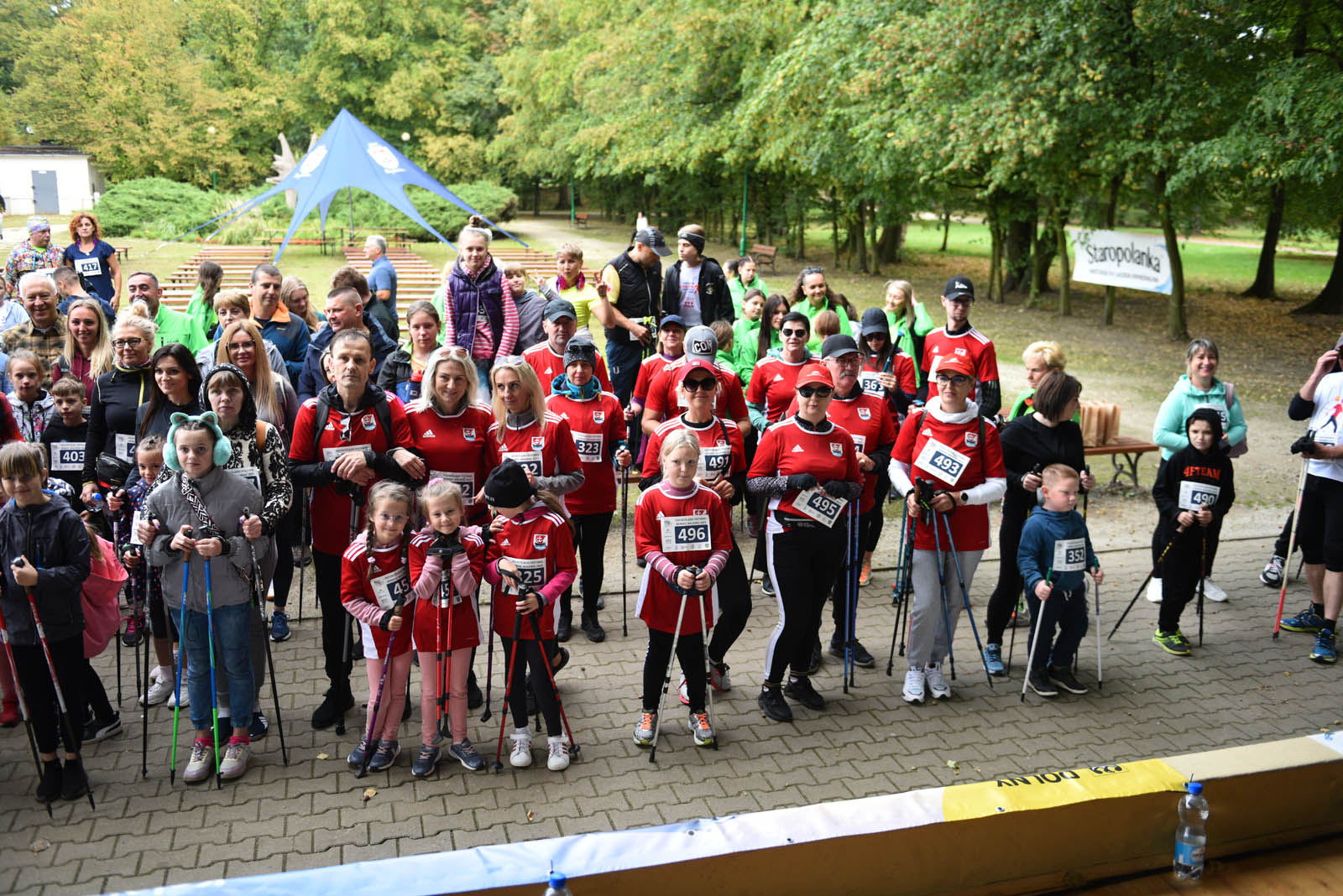 Ponad 200 chętnych na Dolnośląskim Festiwalu Nordic Walking