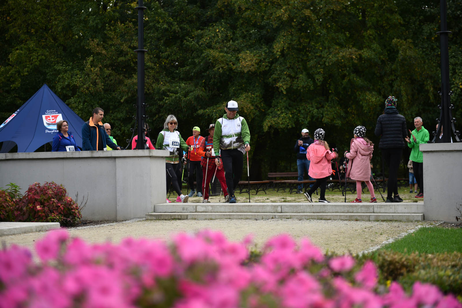 Ponad 200 chętnych na Dolnośląskim Festiwalu Nordic Walking