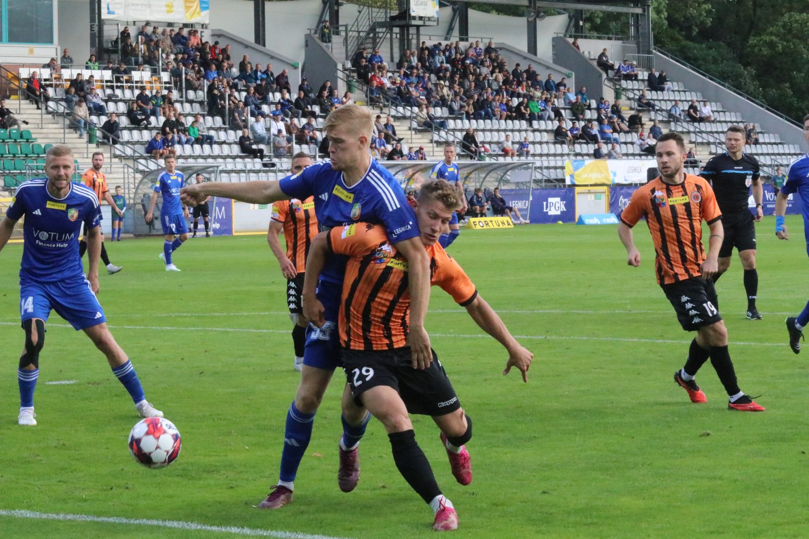 Miedź Legnica podzieliła się punktami z Chrobrym Głogów